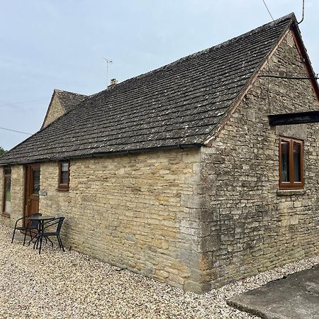 Tupenny Cottage, Old Mill Farm, Cotswold Water Park Cirencester Exteriér fotografie